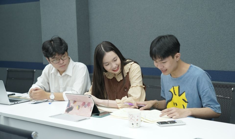 Hướng dẫn chi tiết từng bước xin học bổng thành công