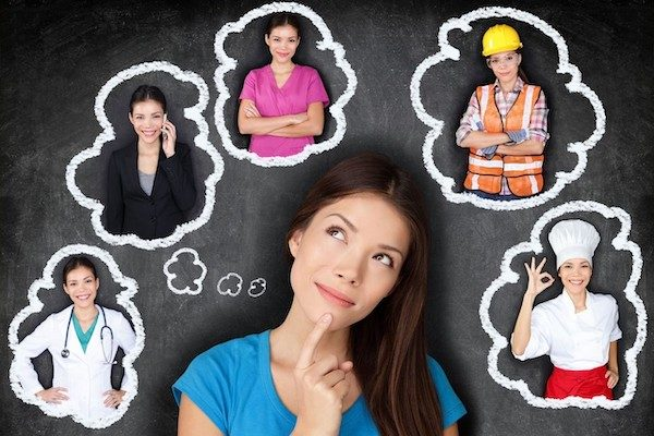II. Các ngành học "dễ xin việc" cho du học sinh và tiềm năng phát triển
