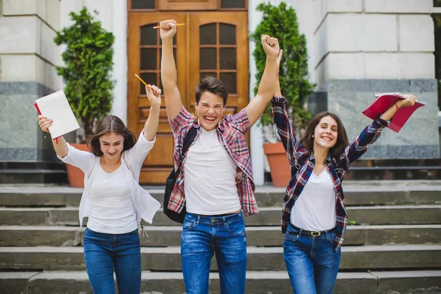 5. Câu Chuyện Có Thật: Du Học Đức "Gần Như Miễn Phí" Của Một Người Bạn